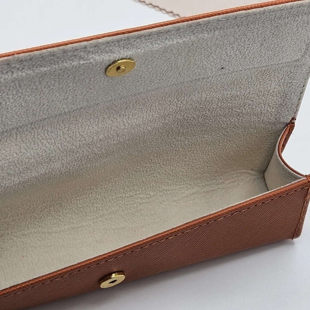 Tory Burch Logo Slim Eyeglasses Case with Cleaning Cloth